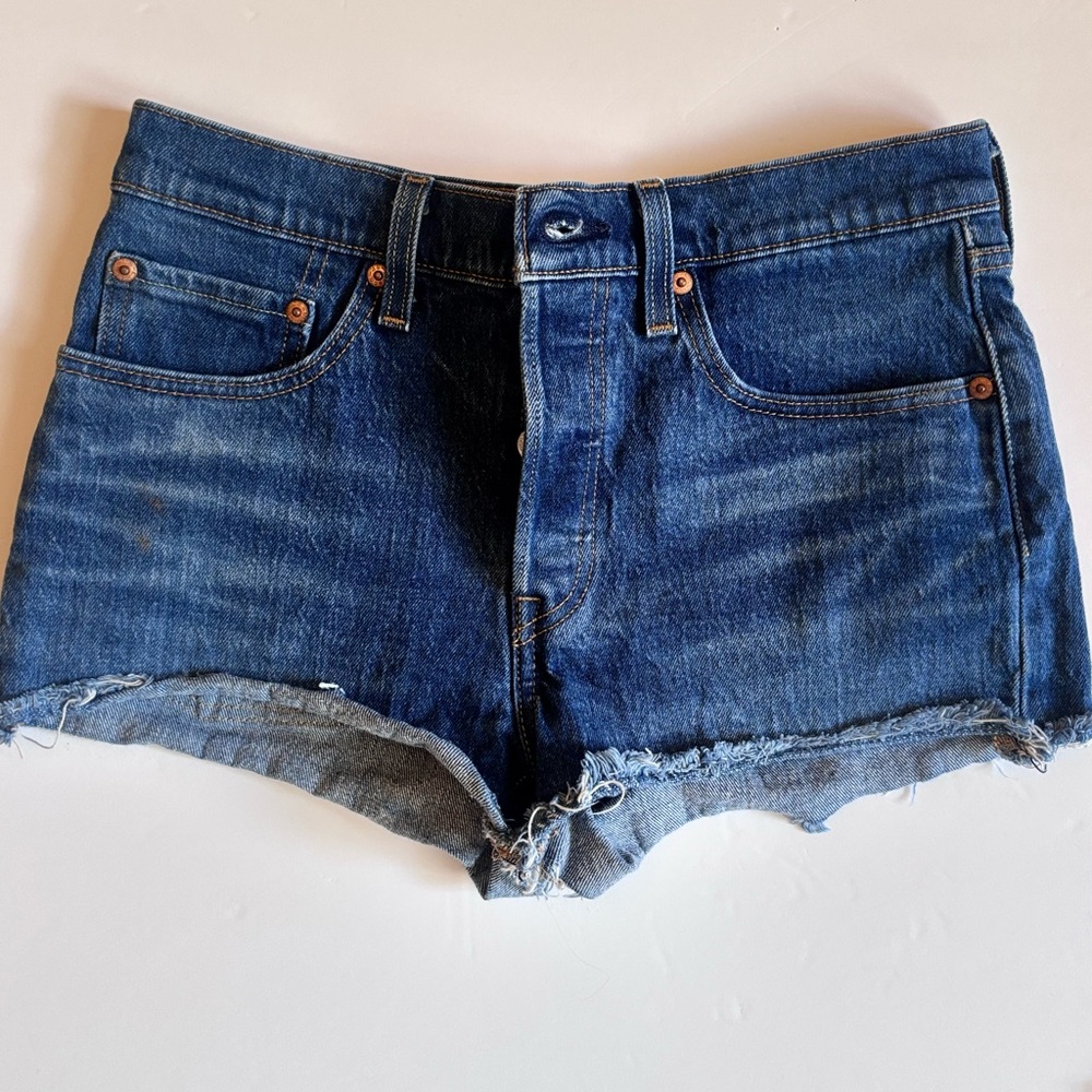 Levi’s Denim Blue Women's Shorts Waist Size 26